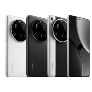 لقطة أمامية وخلفية لهاتف شاومي 15 الترا بتصميم معدني أنيق