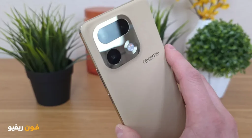 مراجعة Realme 16 Pro Plus: هل تستحق كاميرته وبطاريته سعره الأعلى؟ 2 تصميم موبايل Realme 16 Pro Plus