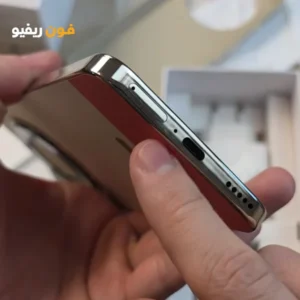 مدخل الشاحن ومدخل بطاقة